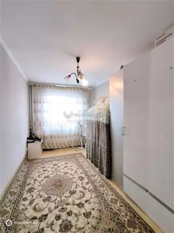 2-комнатная квартира, этаж 2 из 4, 43 м²