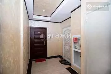 3-комнатная квартира, этаж 13 из 21, 140 м², на длительный срок