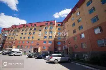 2-комнатная квартира, этаж 4 из 5, 58 м²