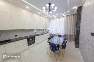 4-комнатная квартира, этаж 3 из 12, 115 м²