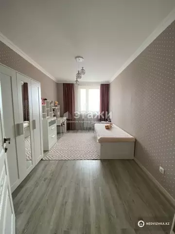 4-комнатная квартира, этаж 12 из 16, 117 м²