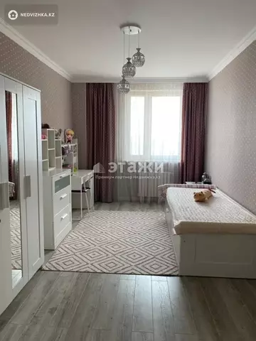 4-комнатная квартира, этаж 12 из 16, 117 м²