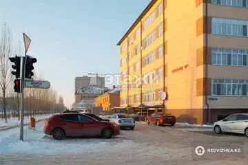 1-комнатная квартира, этаж 4 из 5, 58 м²