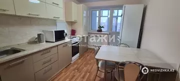 2-комнатная квартира, этаж 2 из 5, 54 м²