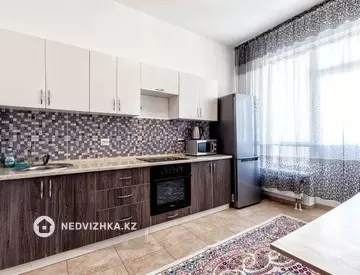 75 м², 2-комнатная квартира, этаж 6 из 8, 75 м², посуточно, изображение - 4