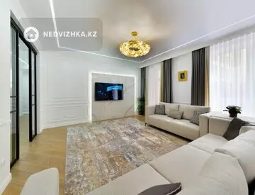 4-комнатная квартира, этаж 2 из 9, 132 м²