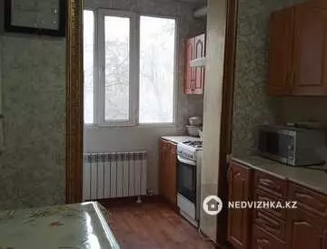 3-комнатная квартира, этаж 3 из 5, 65 м²