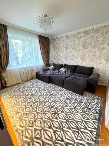 3-комнатная квартира, этаж 3 из 5, 85 м², на длительный срок