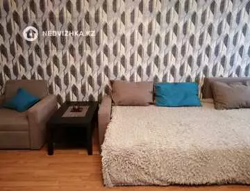 2-комнатная квартира, этаж 3 из 5, 60 м², посуточно