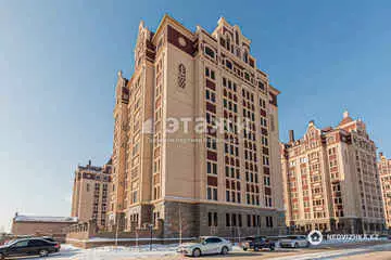 3-комнатная квартира, этаж 8 из 9, 104 м²