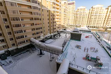 1-комнатная квартира, этаж 4 из 11, 52 м²