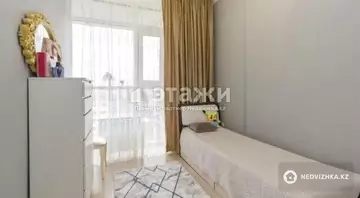 4-комнатная квартира, этаж 10 из 14, 93 м²