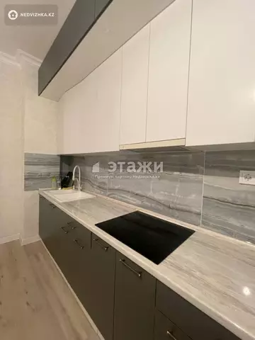 5-комнатная квартира, этаж 4 из 10, 128 м²