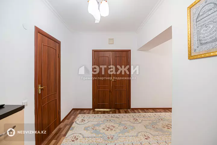 130 м², 3-комнатная квартира, этаж 2 из 9, 130 м², изображение - 1