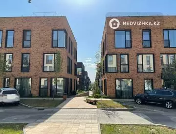 5-комнатная квартира, этаж 3 из 3, 265 м²