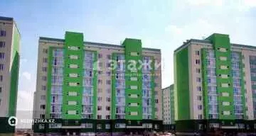 3-комнатная квартира, этаж 9 из 9, 80 м²