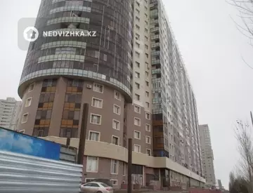 4-комнатная квартира, этаж 3 из 18, 168 м²