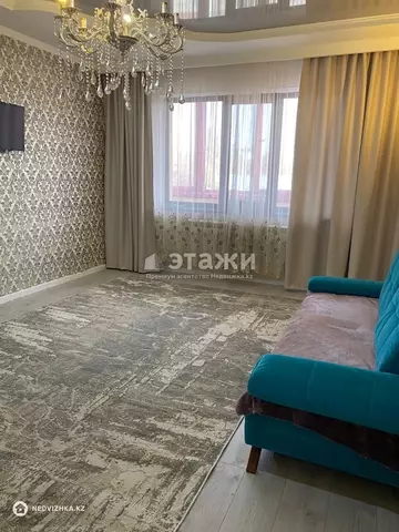 2-комнатная квартира, этаж 4 из 4, 57 м², на длительный срок