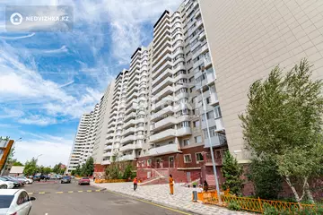 1-комнатная квартира, этаж 14 из 19, 52 м²
