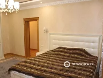 10-комнатный дом, 11 соток, 660 м²
