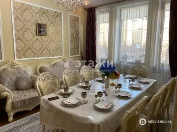 3-комнатная квартира, этаж 1 из 9, 90 м²