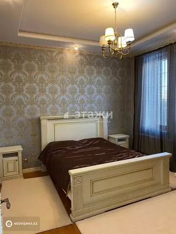 3-комнатная квартира, этаж 1 из 9, 90 м²