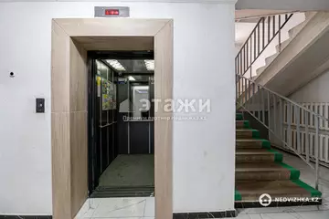 2-комнатная квартира, этаж 8 из 9, 58 м²