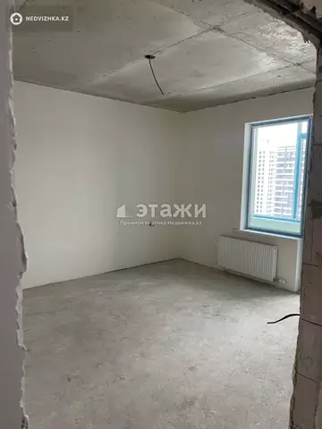 2-комнатная квартира, этаж 13 из 19, 60 м²