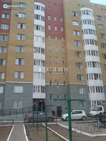 3-комнатная квартира, этаж 4 из 9, 74 м²