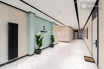 2-комнатная квартира, этаж 3 из 12, 69 м²