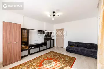 1-комнатная квартира, этаж 18 из 21, 44 м²