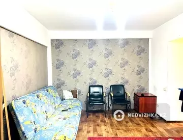 1-комнатная квартира, этаж 4 из 5, 35 м²