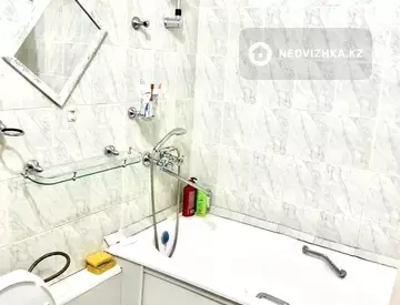 1-комнатная квартира, этаж 4 из 5, 35 м²