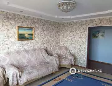 3-комнатная квартира, этаж 9 из 9, 64 м²