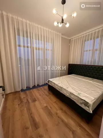 2-комнатная квартира, этаж 3 из 7, 83 м², на длительный срок