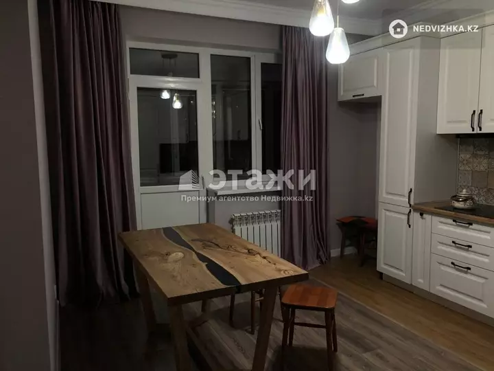 90 м², 2-комнатная квартира, этаж 3 из 12, 90 м², на длительный срок, изображение - 1