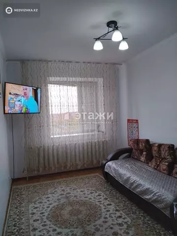 1-комнатная квартира, этаж 4 из 5, 33 м²