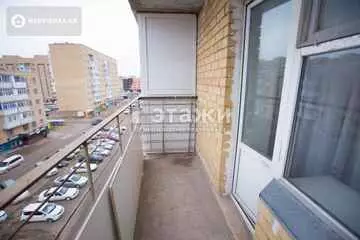 2-комнатная квартира, этаж 4 из 5, 53 м²
