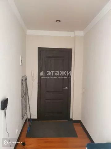 1-комнатная квартира, этаж 4 из 13, 38 м²