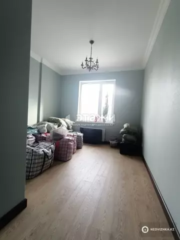 3-комнатная квартира, этаж 10 из 16, 94 м²