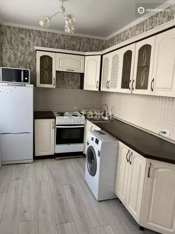 3-комнатная квартира, этаж 3 из 10, 62 м²