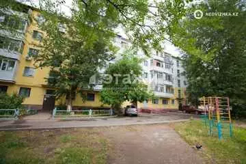 3-комнатная квартира, этаж 4 из 5, 62 м²