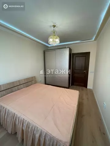 2-комнатная квартира, этаж 8 из 12, 53 м², на длительный срок