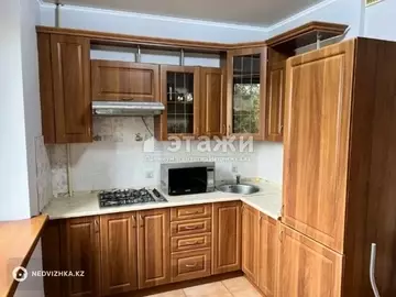 1-комнатная квартира, этаж 4 из 5, 40 м², на длительный срок