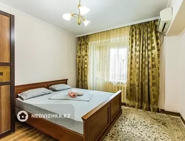 2-комнатная квартира, этаж 2 из 4, 53 м², посуточно