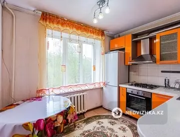 53 м², 2-комнатная квартира, этаж 2 из 4, 53 м², посуточно, изображение - 9