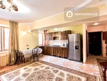 2-комнатная квартира, этаж 2 из 4, 53 м², посуточно