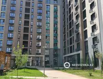 2-комнатная квартира, этаж 11 из 12, 48 м², посуточно