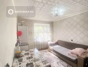 2-комнатная квартира, этаж 3 из 9, 42 м²