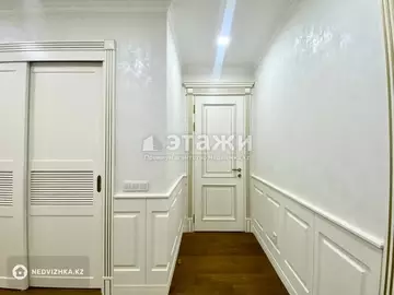 4-комнатная квартира, этаж 3 из 3, 135 м², на длительный срок